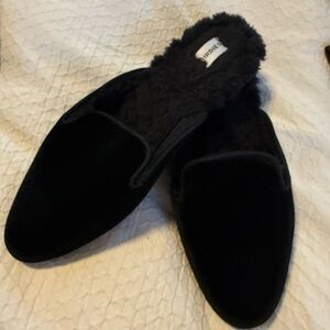 NWOT Birdies black slippers
